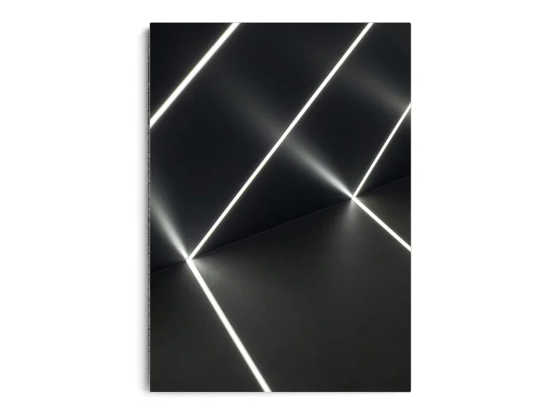 Arte Fotografía Rayos de Luz en Espacio Oscuro