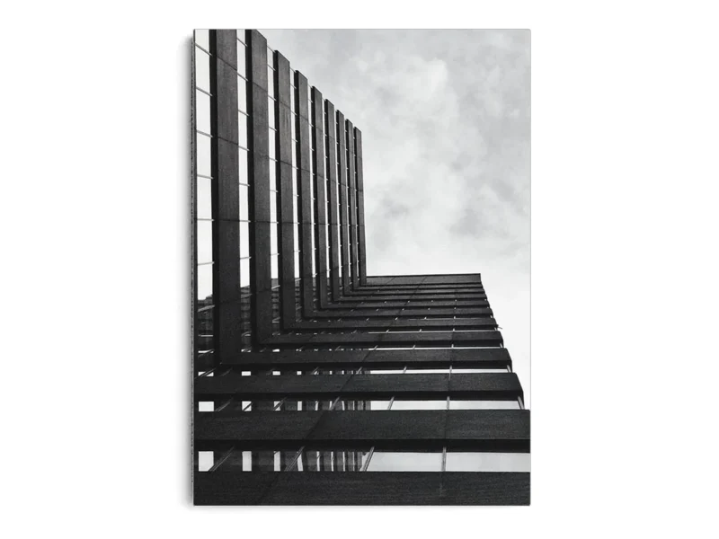 Arte Fotografía Ángulo Contrapicado de Imponente Edificio en L