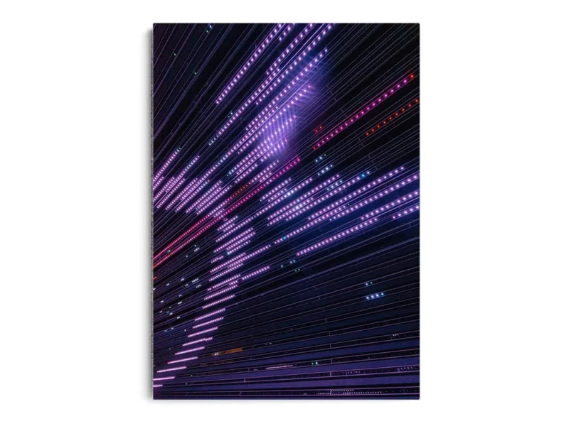 Póster Futurista X con Luces Moradas