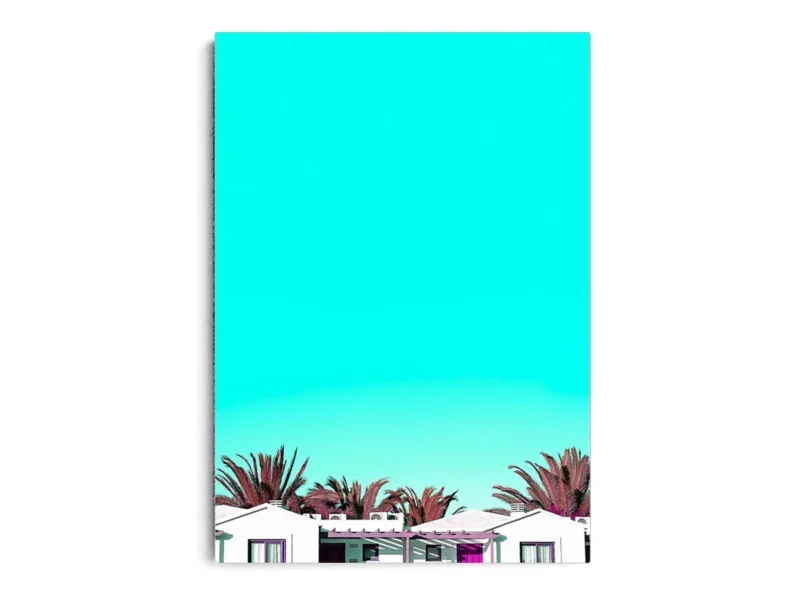 Póster Pop Art Cielo Turquesa con Casas Blancas y Palmeras