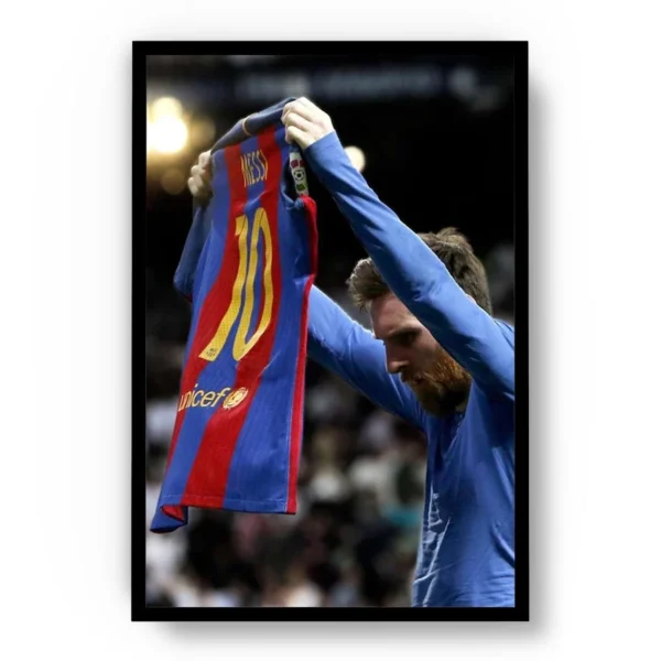 Póster Lionel Messi Mostrando Camiseta del FC Barcelona