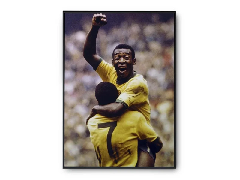 Póster Pelé Celebrando con Puño Arriba