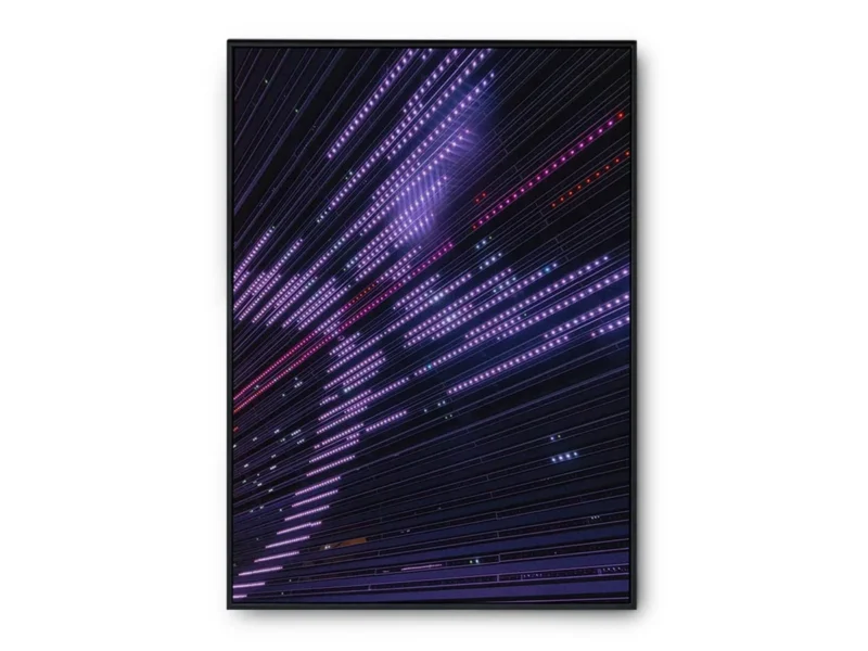 Póster Futurista X con Luces Moradas