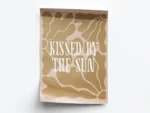 Póster Ilustración Frase Motivadora Kissed By The Sun